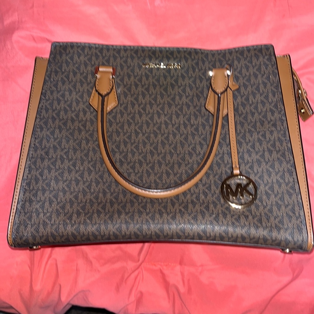 Michael Kors Tote